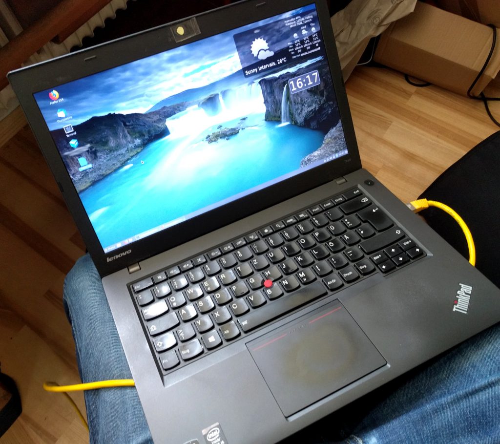 Lenovo t440 Debian 10 and very stylish Cimmanon Desktop (MATE is more minimalism)